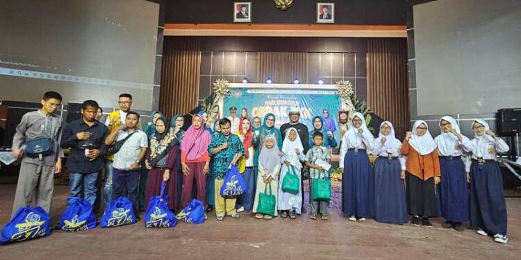 HKG ke 53, TP-PKK Jabar Bagikan Puluhan Ribu Kacamata Gratis