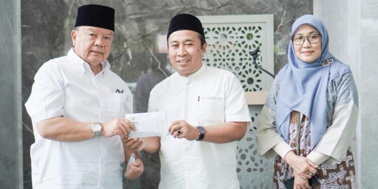 BAZNAS Jabar Salurkan Bantuan Untuk DKM Lewat Program Paket Munggahan