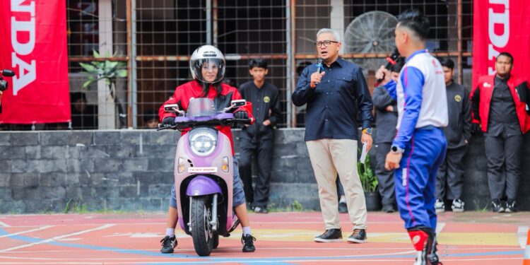 SMAN 22 Kota Bandung Didorong Jadi Pelopor Pelajar Tertib Berkendara